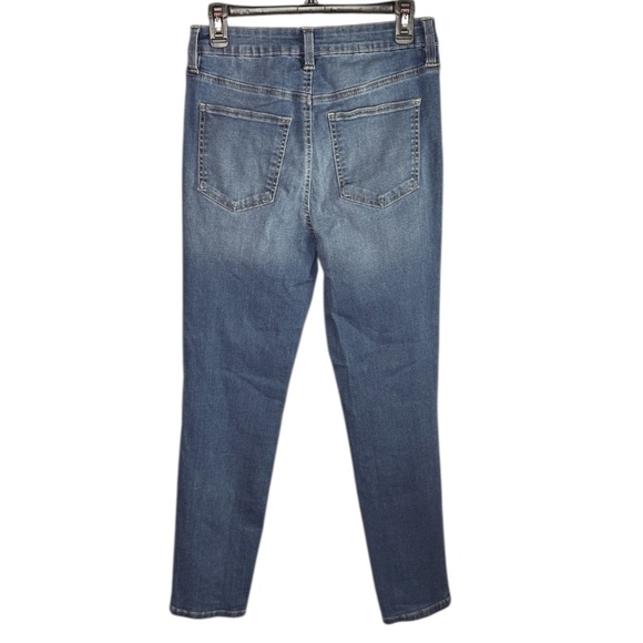 No Boundaries Blue High Rise Jeans with Distressed Details - Picture 2 of 3